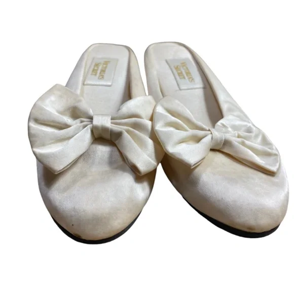Victoria's Secret Women's Vtg 80s Gold Label Satin Bow Heels Slippers Size 7-8 - Picture 3 of 12